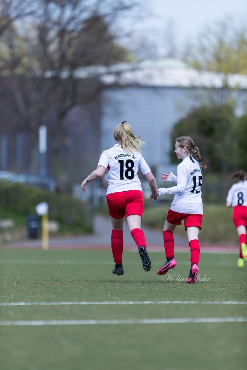 Bild 164 - wCJ Walddoerfer 2 - VfL Pinneberg 2 : Ergebnis: 7:0